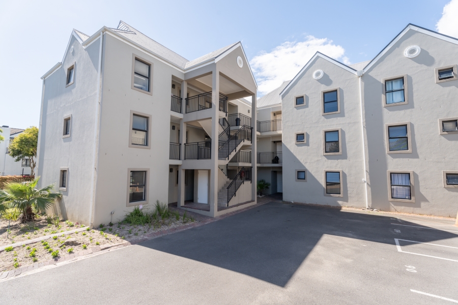 2 Bedroom Property for Sale in Silver Oaks Western Cape